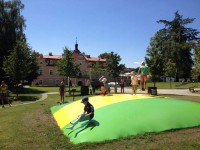 /album/fotogalerie-zabavni-park-a-sportcentrum-detsky-raj-na-zamku-berchtold/vzduchova-trampolina-jpg/